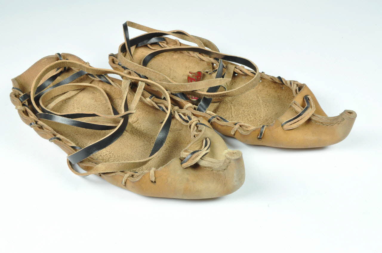 sandale 1978 DMH1978.91.60.1-2 Photo Mucem