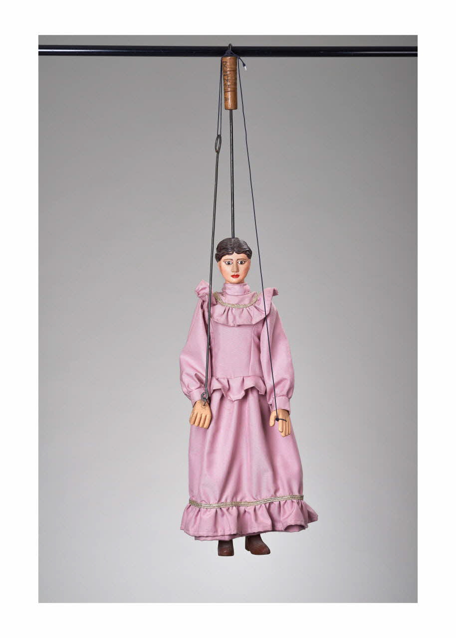 Giovanni Frangipane marionnette à tringle et à fils Alda, la bella Sicile, Italie 1980-1985 2015.1.18 Photo Mucem/ Yves Inchierman