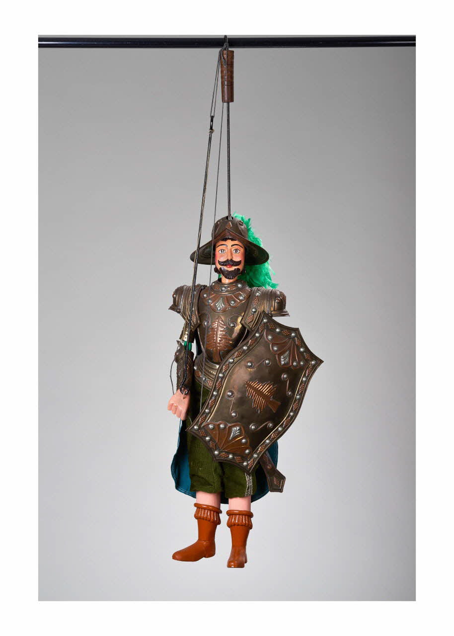 Giovanni Frangipane ; Luciano Bumbello marionnette à tringle et à fils Falserone Sicile, Italie 1980-1989 2015.1.25 Photo Mucem/ Yves Inchierman