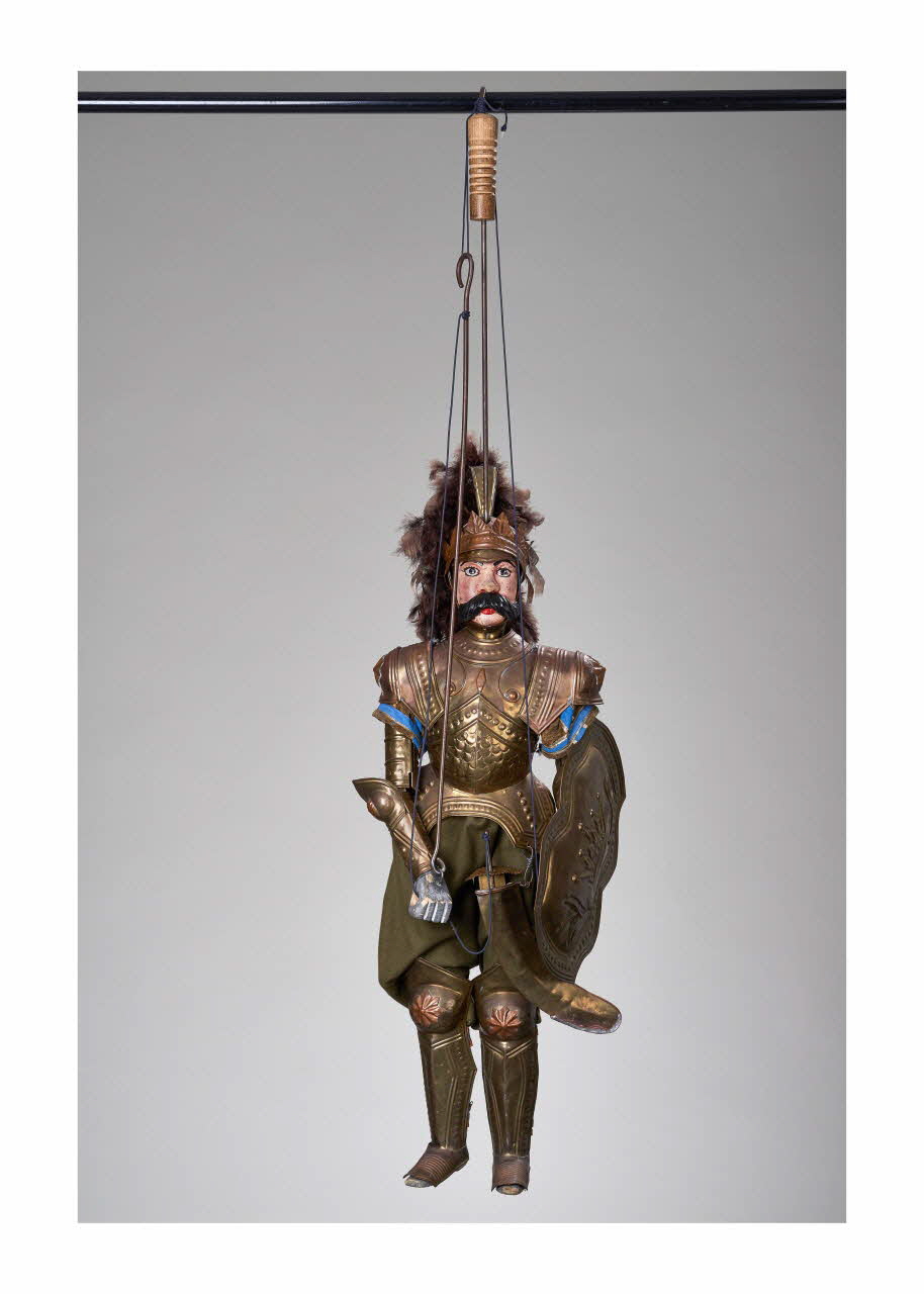 Giovanni Frangipane ; Vincenzo E. Mancuso marionnette à tringle et à fils Biancardino Sicile, Italie 1980-1989 2015.1.28 Photo Mucem/ Yves Inchierman
