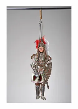Giovanni Frangipane ; Salvatore Bumbello marionnette à tringle et à fils Bradamante Sicile, Italie 1990-1999 2015.1.39 Photo Mucem/ Yves Inchierman