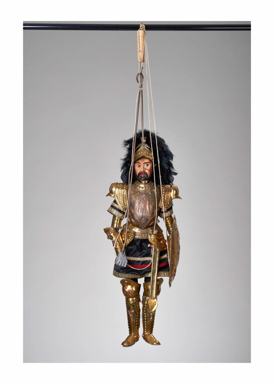 Giovanni Frangipane ; Vincenzo E. Mancuso marionnette à tringle et à fils Gano di Maganza Sicile, Italie 1980-1990 2015.1.5 Photo Mucem/ Yves Inchierman