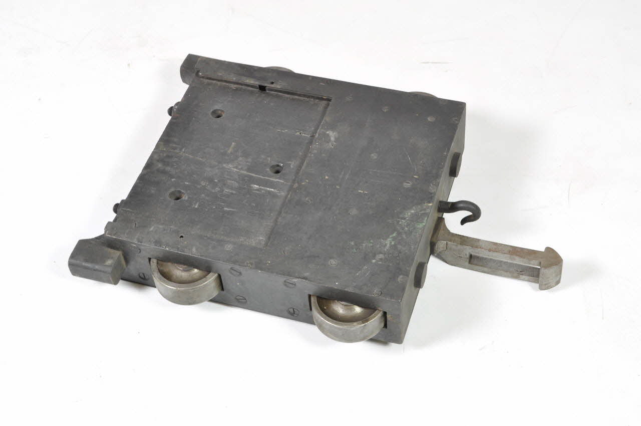 GUILLOTINE 1872 1982.50.1.12 Photo Mucem