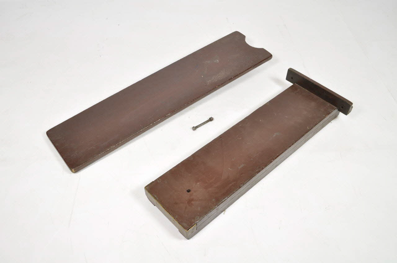 GUILLOTINE 1872 1982.50.1.19.1-3 Photo Mucem