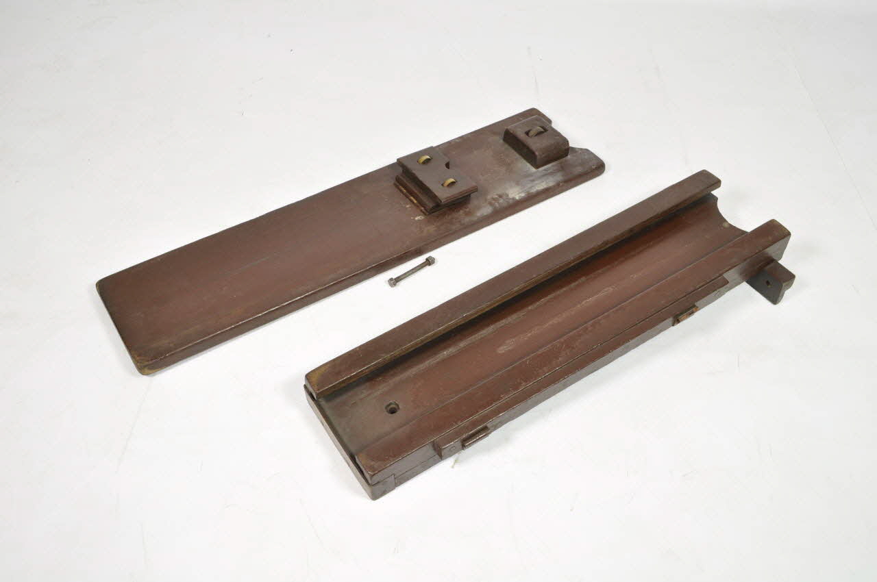 GUILLOTINE 1872 1982.50.1.19.1-3 Photo Mucem