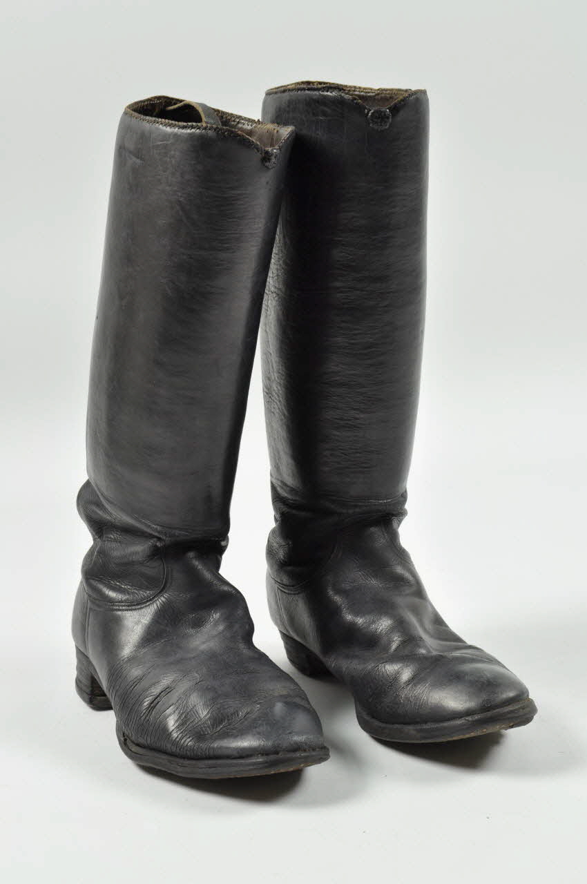 botte d'homme DMH1982.79.3.1-2 Photo Mucem