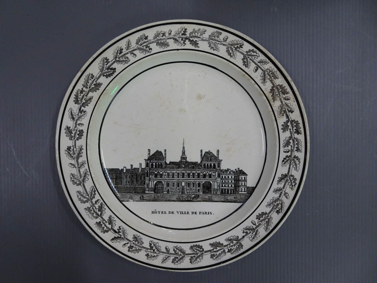 assiette plate 1963.48.4 Photo