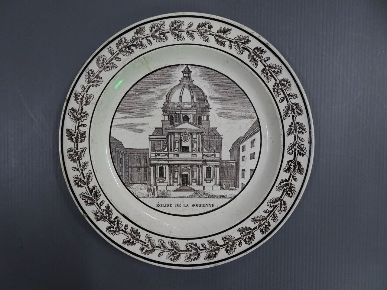 assiette plate 1963.48.5 Photo