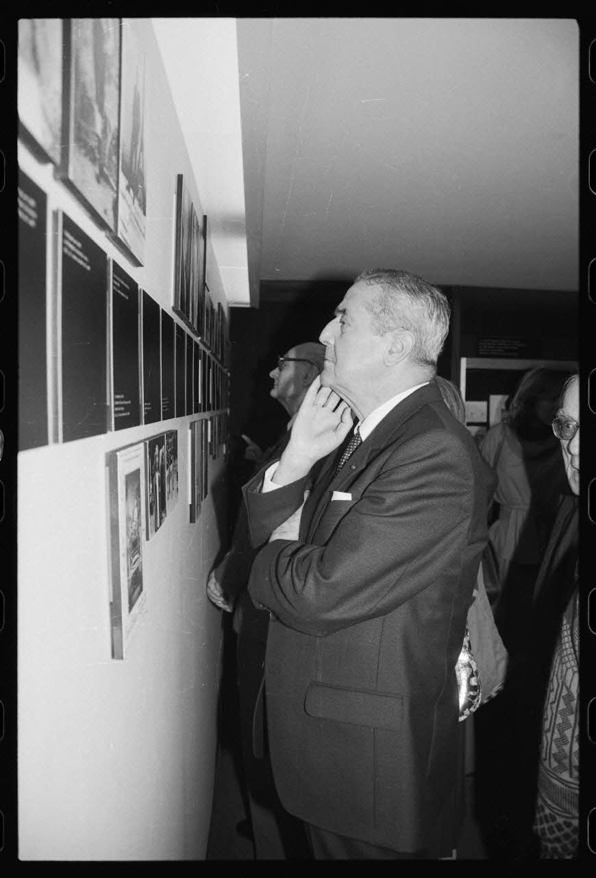 photographie MNATP. Hommage à Georges Henri Rivière. 26 novembre 1985 Ph.1986.17.15 Photo