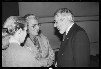 photographie MNATP. Hommage à Georges Henri Rivière. 26 novembre 1985 Ph.1986.17.3 Photo
