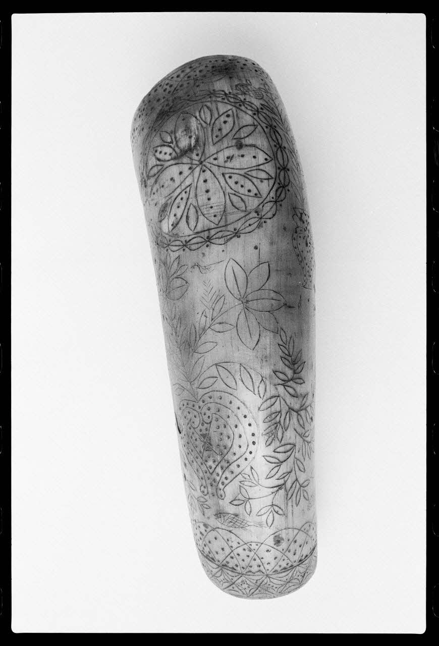 photographie Collection Le Guernic. Dépôt Musée de l'Homme Ph.1986.1.935  Photo