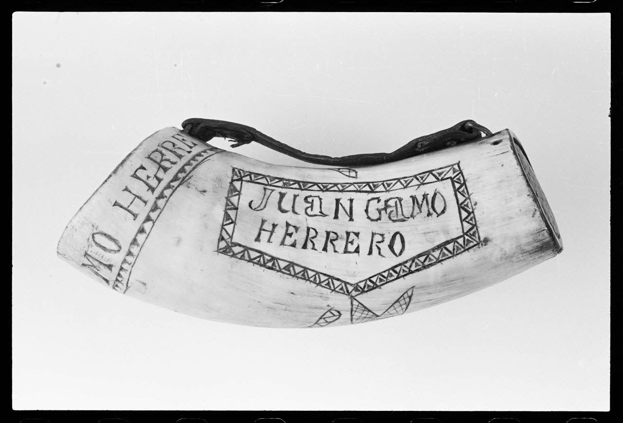photographie Collection Le Guernic. Dépôt Musée de l'Homme Ph.1986.1.977 Photo