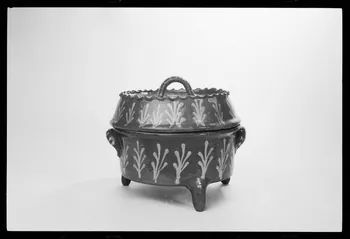 photographie MNATP. Exposition. Les Français et la table (20 novembre 1985 - 21 avril 1986) Ph.1986.22.140 Photo