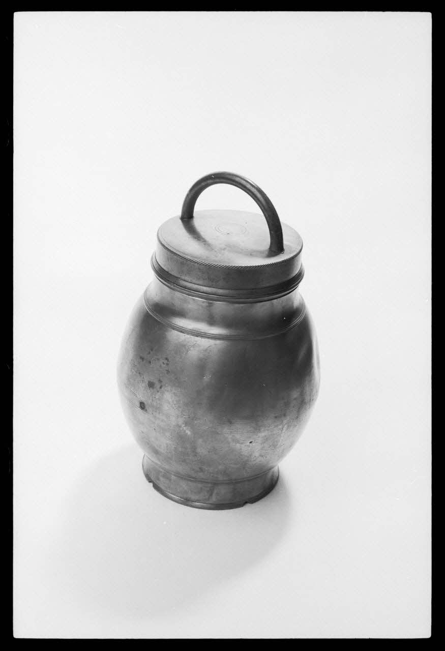 photographie MNATP. Exposition. Les Français et la table (20 novembre 1985 - 21 avril 1986) Ph.1986.22.158 Photo