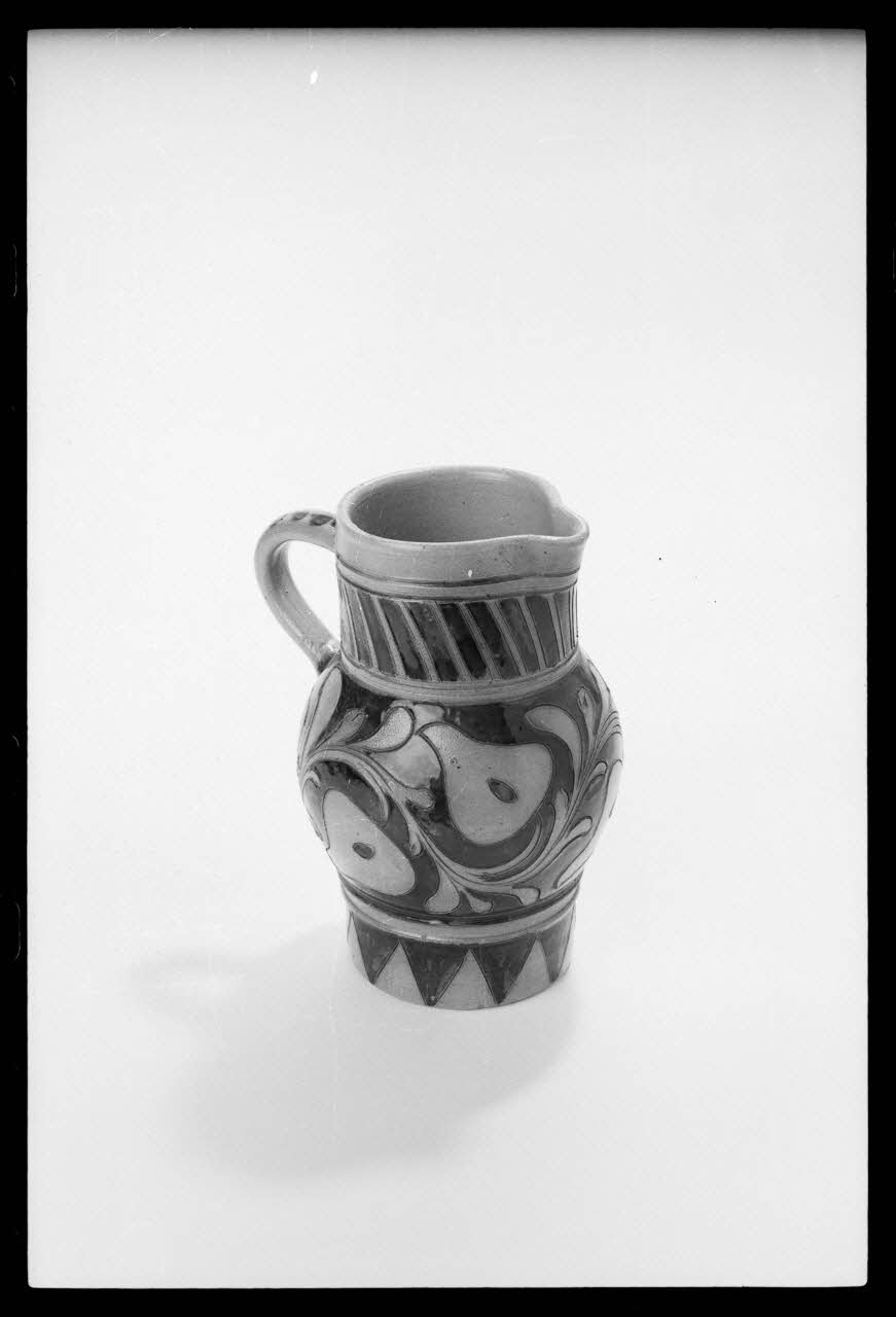 photographie MNATP. Exposition. Les Français et la table (20 novembre 1985 - 21 avril 1986) Ph.1986.22.3 Photo