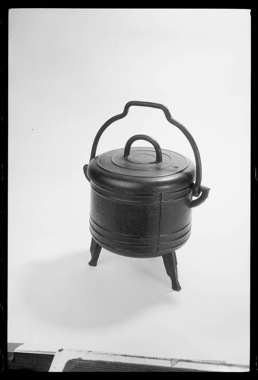 photographie MNATP. Exposition. Les Français et la table (20 novembre 1985 - 21 avril 1986) Ph.1986.22.32 Photo