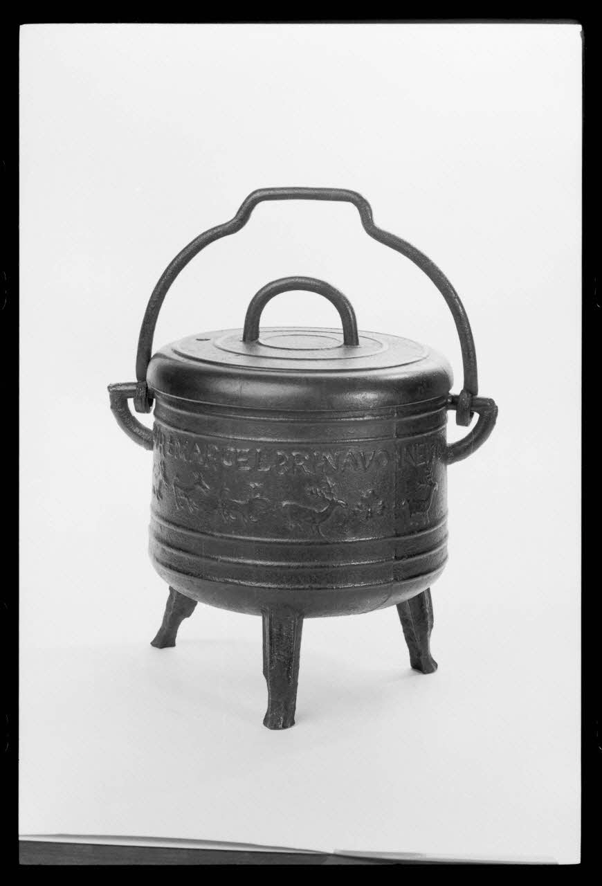 photographie MNATP. Exposition. Les Français et la table (20 novembre 1985 - 21 avril 1986) Ph.1986.22.35 Photo