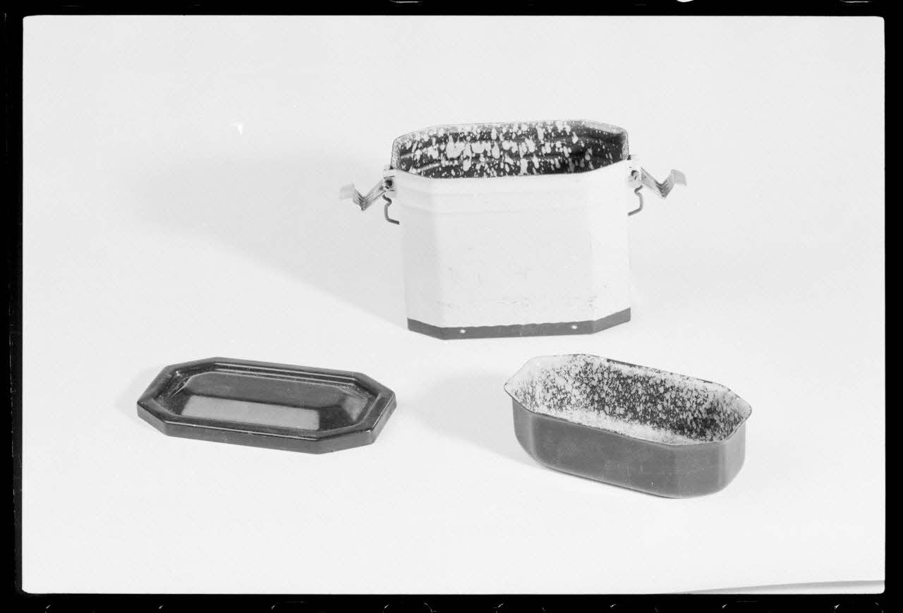 photographie MNATP. Exposition. Les Français et la table Ph.1986.22.48 Photo