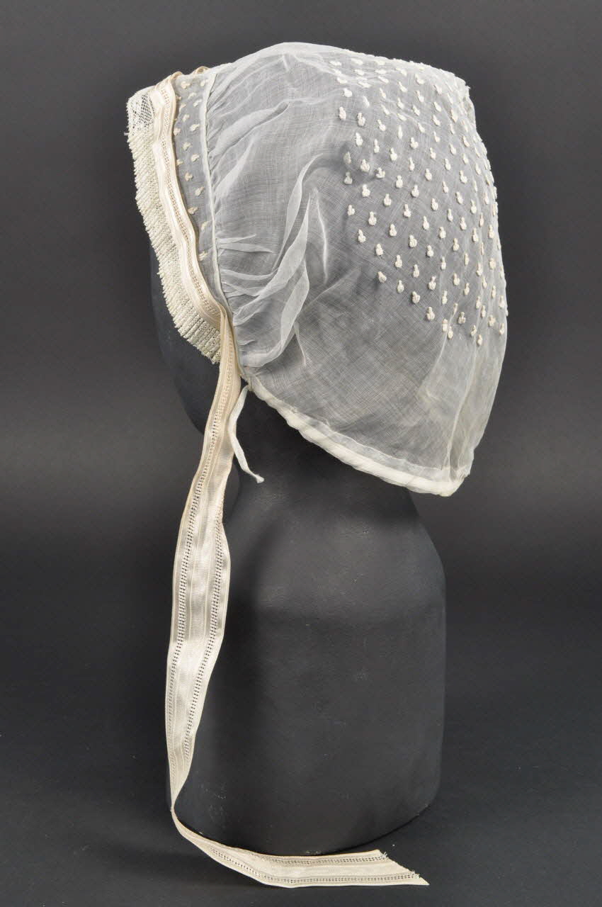 bonnet de fête 1938.61.4 Photo Mucem