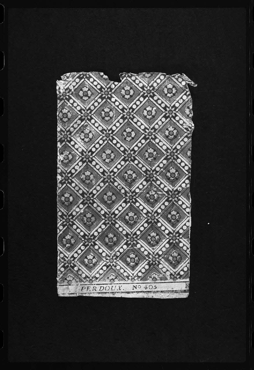 photographie Papier provenant d'une dominoterie, daté de 1785. Bois couleur. Maison Perdoux à Orléans Ph.1986.2.207 Photo