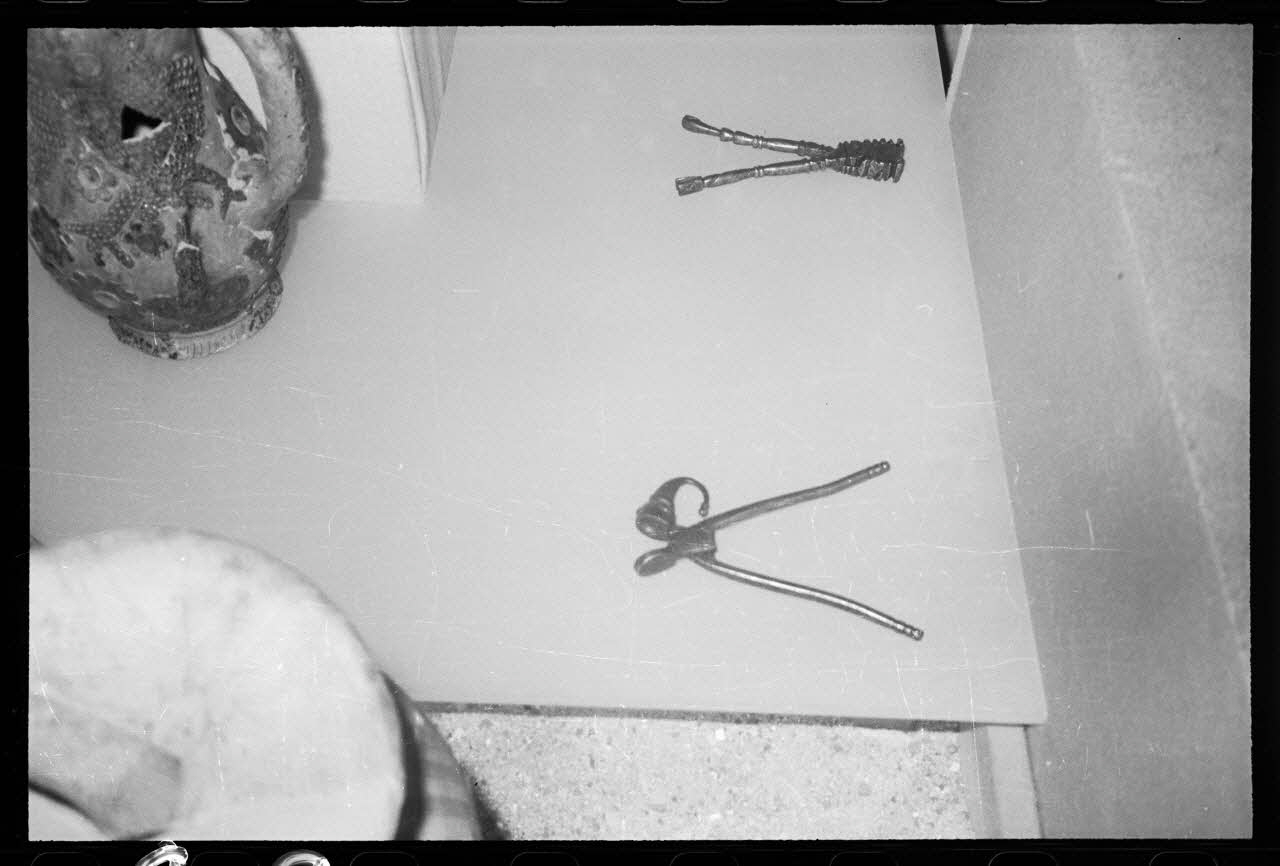 photographie Casse-noisette daté des 15è-16è siècles. Numéros 109 et 110 du catalogue Ph.1986.38.29 Photo