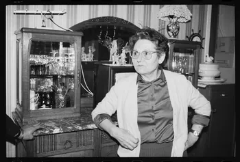 photographie MNATP. Enquête chez Madame B. Veuve d'un ouvrier des papeteries de la seine Ph.1986.39.16 Photo