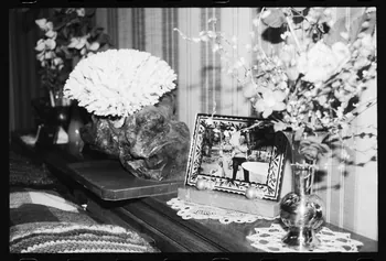 photographie MNATP. Enquête chez Madame B. Veuve d'un ouvrier des papeteries de la seine Ph.1986.39.23 Photo
