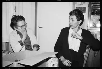 photographie MNATP. Enquête chez Madame B. Veuve d'un ouvrier des papeteries de la seine Ph.1986.39.32 Photo