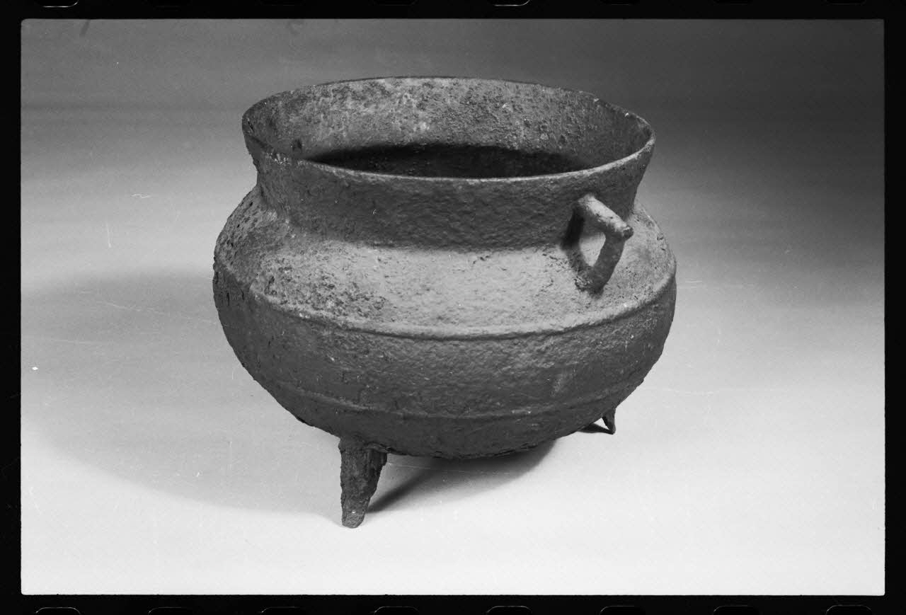 photographie MNATP. Exposition. Après la pluie le beau temps : la météo (23 novembre 1984 - 15 avril 1985) Ph.1986.55.119 Photo