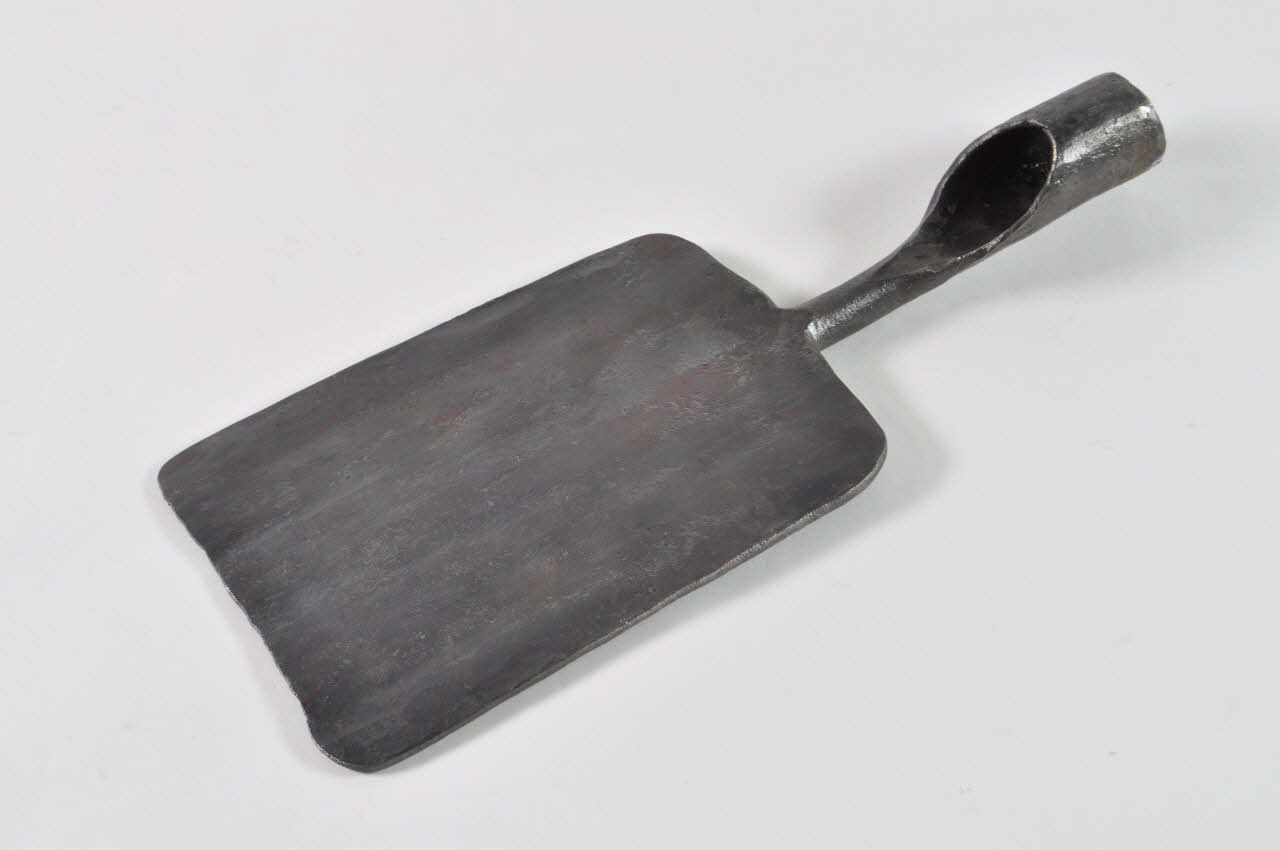 Bernard Solon serfouette Centre, France 1987 1987.36.21.12 Photo Mucem