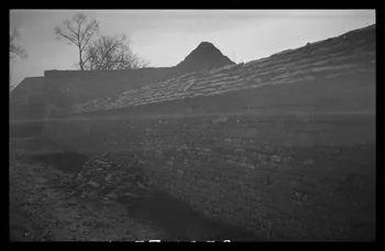 Marc Augier photographie Source de la Seine. Fouille romaine. Piscine Bourgogne, France 1937 Ph.1937.1069  Photo