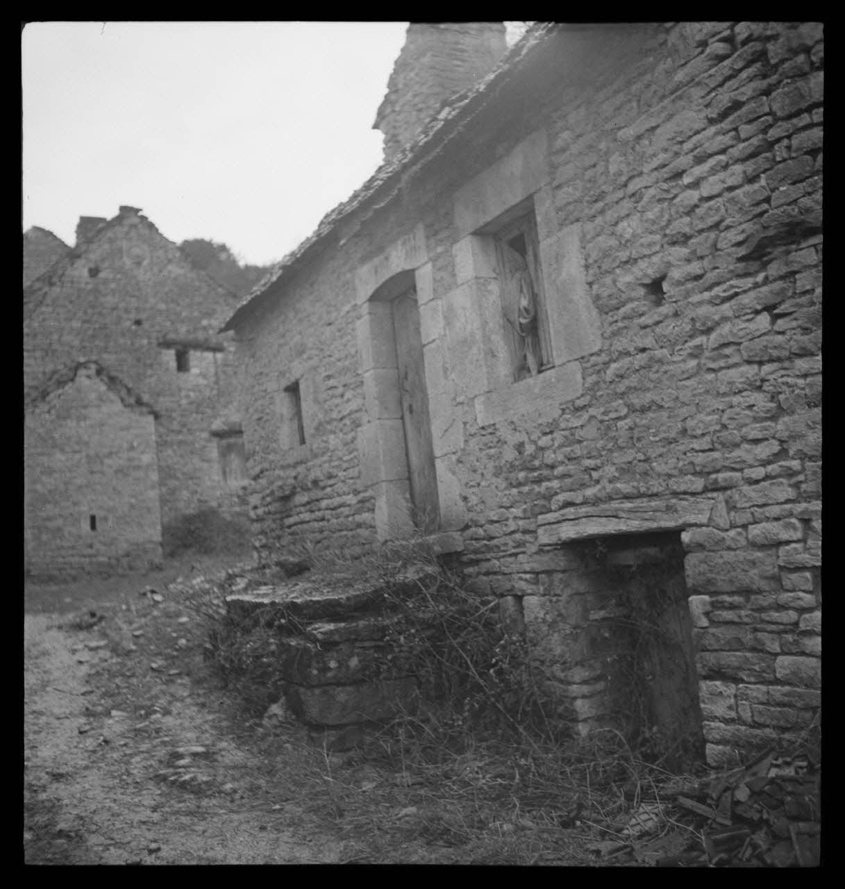 Marc Augier photographie Vieille maison Bourgogne, France 1937/2/1 Ph.1937.87 Photo