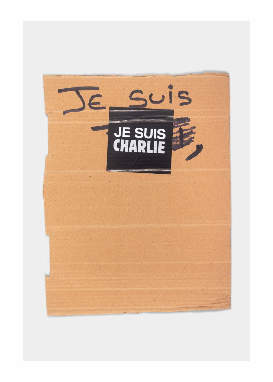 affiche de récupération Pancarte JE SUIS CHARLIE Ile-de-France, France 2015/1/1-2015/1/31 2015.9.36 Photo Mucem/ Yves Inchierman