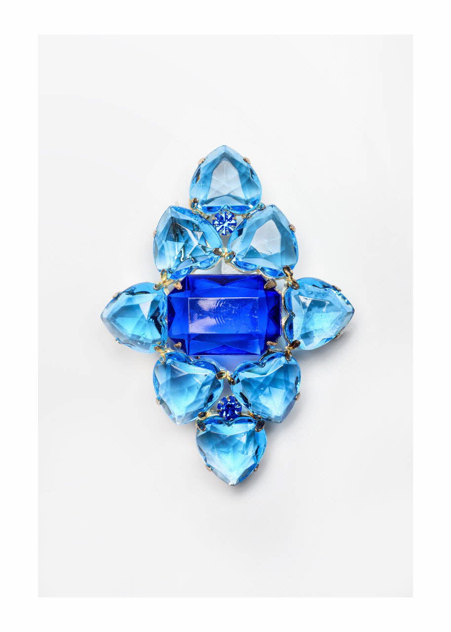 broche Costume de Soeur Orgia Provence-Alpes-Côte d'Azur, France 1994 2015.4.1.9 Photo Mucem/ Yves Inchierman