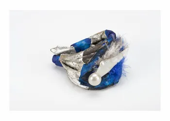 Jean-Pierre Ive bracelet Costume de Marseille Provence-Alpes-Côte d'Azur, France 1989 2015.3.1.4 Photo Mucem/ Yves Inchierman