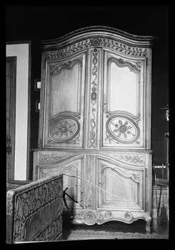 Roland Caplain photographie Château de Chitré. Buffet haut Poitou-Charentes, France 1942/5/11 Ph.1942.48.43  Photo