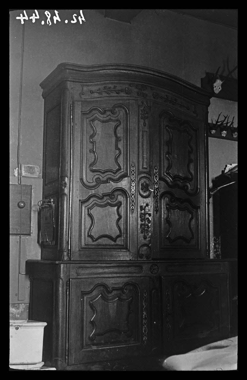 Roland Caplain photographie Château de Chitré. Buffet haut et office Poitou-Charentes, France 1942/5/11 Ph.1942.48.44 Photo