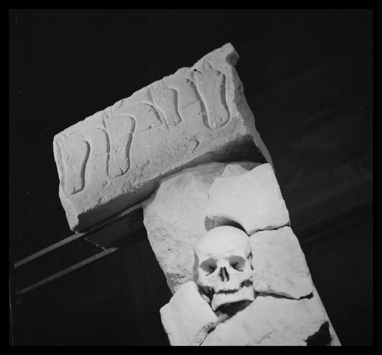 photographie Musée de Marseille. Tombeau gaulois Ph.1941.124.125 Photo