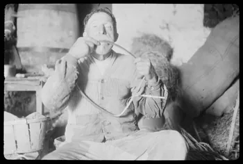 Dan Lailler photographie MNATP. Chantier 1810. Enquête sur les techniques artisanales (1942 - 1946) Pays de la Loire, France 1942/9/1 Ph.1943.3.10 Photo Mucem / Dan Lailler