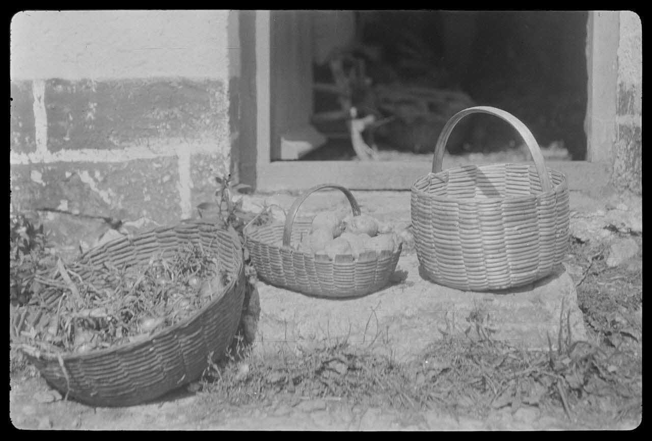 Dan Lailler photographie MNATP. Chantier 1810. Enquête sur les techniques artisanales (1942 - 1946) Pays de la Loire, France 1942/9/2 Ph.1943.3.23 Photo Mucem / Dan Lailler
