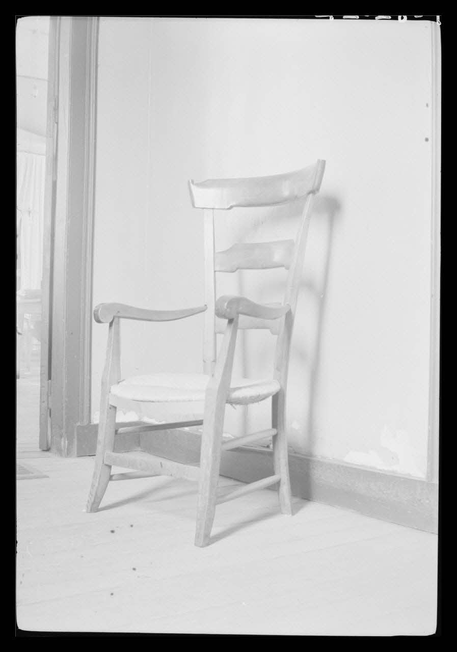 Henri Dalmau photographie Hospice. Fauteuil Champagne-Ardenne, France 1942/11/9 Ph.1942.28.9 Photo