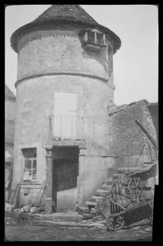 Marc Sibertin-Blanc photographie Pigeonnier Lorraine, France 1943/5/6 Ph.1943.167.22 Photo