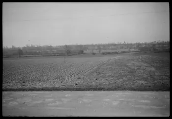 Berthier photographie Angle Nord-Ouest de la ferme de Monsieur Bellegeule Picardie, France 1945/3/20 Ph.1945.66.15 Photo