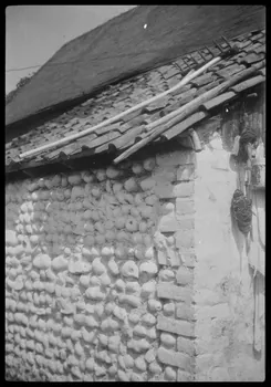 Berthier photographie Appareillage d'un mur en galets Picardie, France 1945/5/1 Ph.1945.66.21 Photo