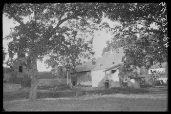 Jean Compagnon photographie Vue générale d'une métairie Aquitaine, France 1943/9/1 Ph.1943.265.59  Photo
