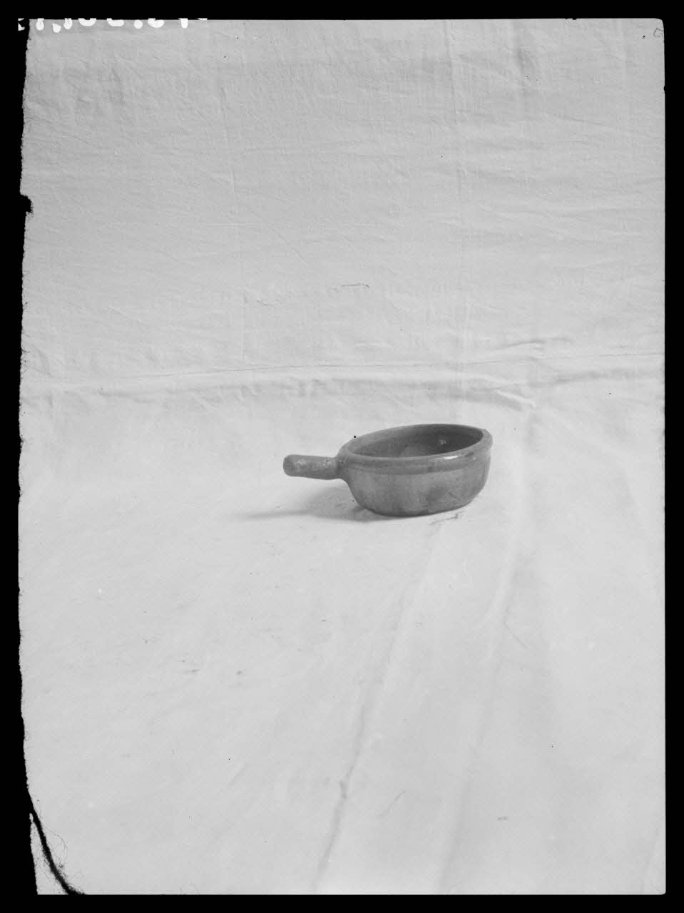 photographie Poêlon à œufs en terre Ph.1943.301.127 Photo