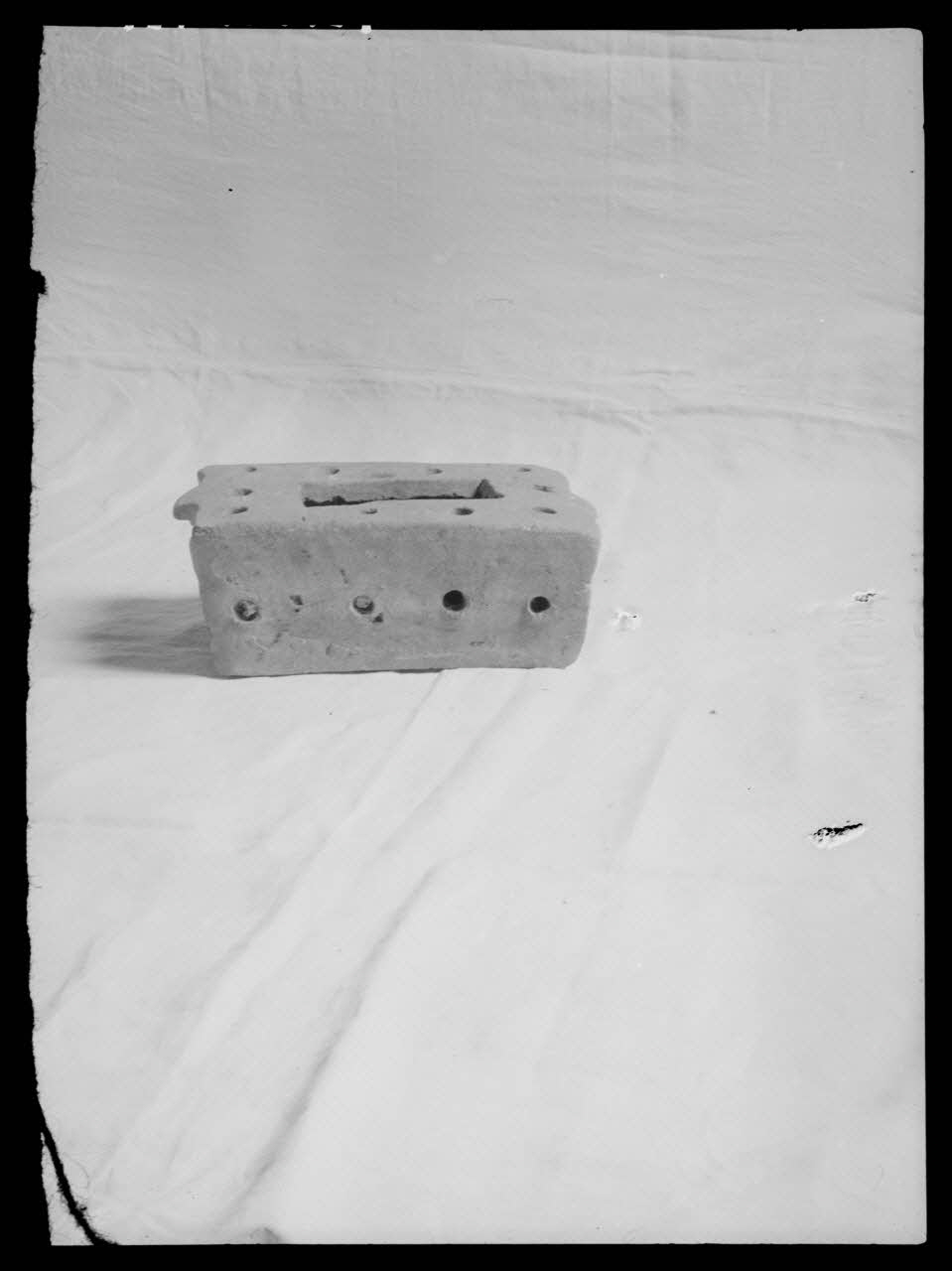 photographie Chauffeuse en terre Ph.1943.301.130 Photo