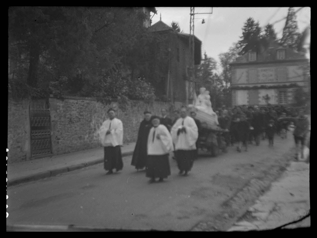 photographie Pèlerinage de Notre-Dame de Boulogne, le cortège Ph.1943.301.150 Photo