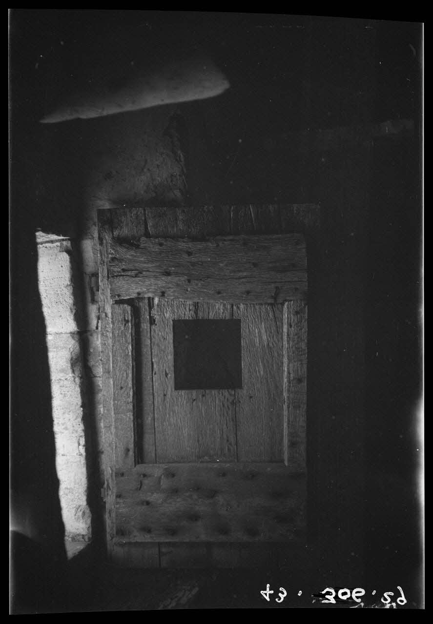 Yvon Almairac photographie Volet de fenêtre Languedoc-Roussillon, France 1943/2/3 Ph.1943.306.29 Photo