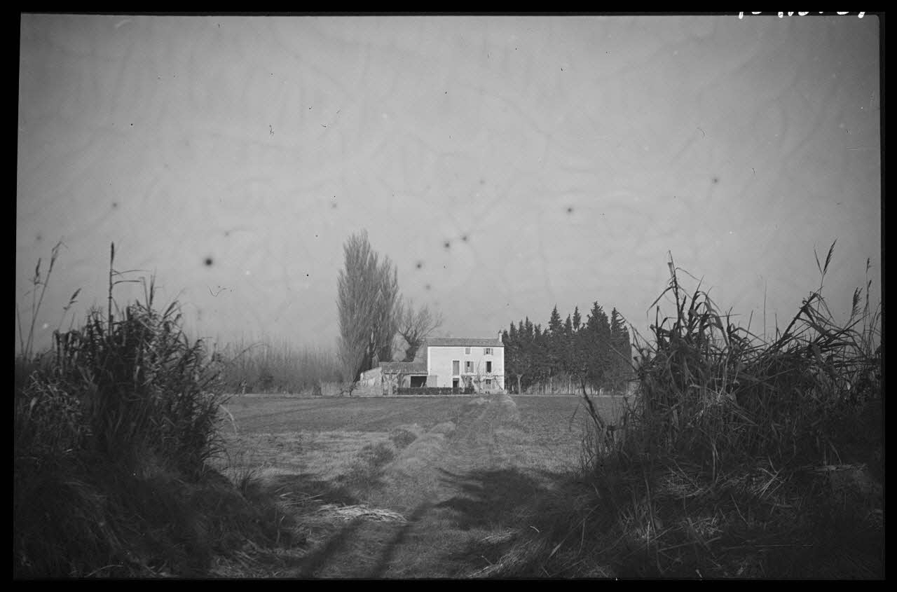 Roger Pepiot photographie Ferme Provence-Alpes-Côte d'Azur, France 1944/1/31 Ph.1945.15.37 Photo